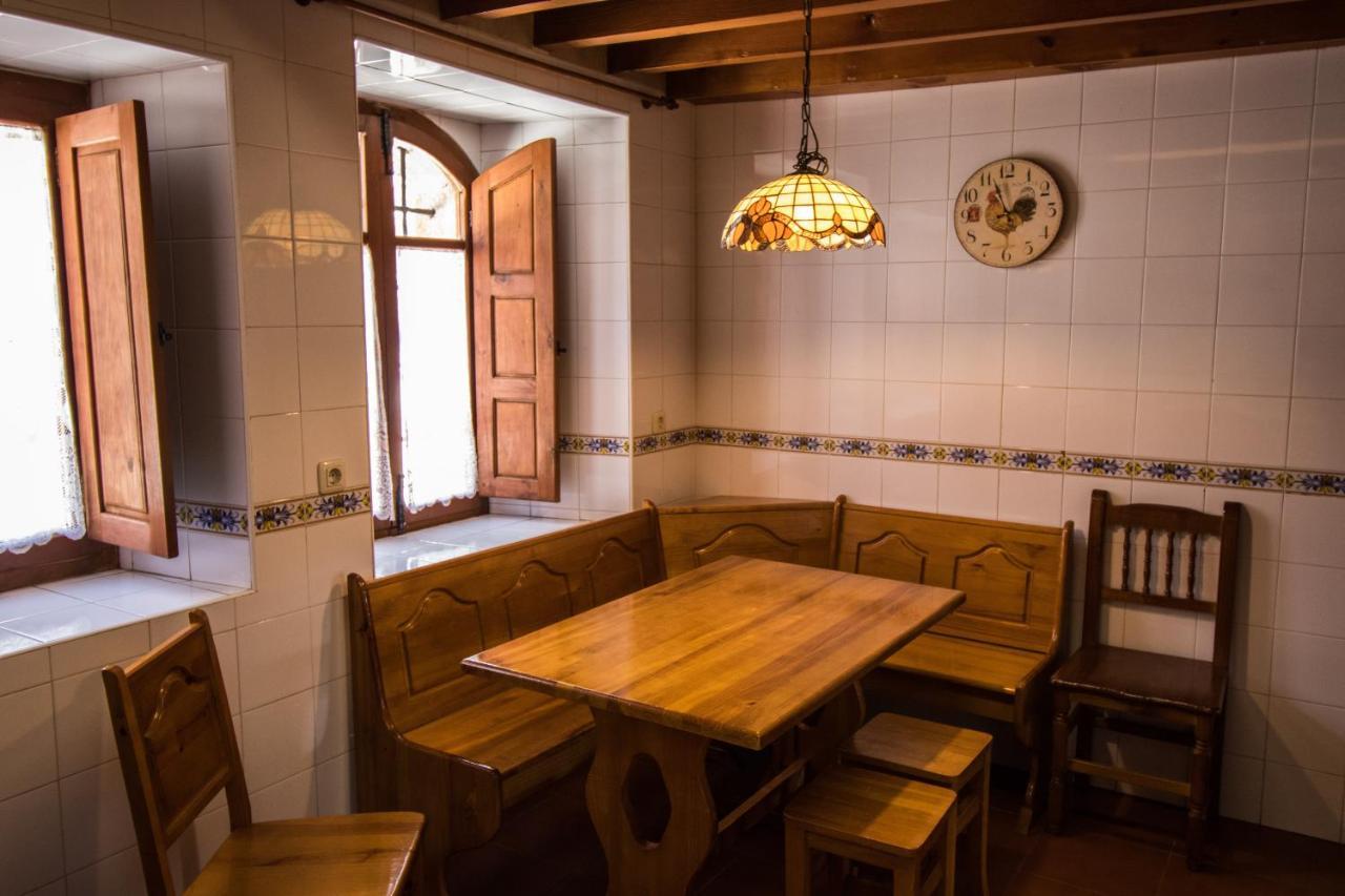 La Casa Del Abuelo Vendégház Hoyos del Espino Kültér fotó