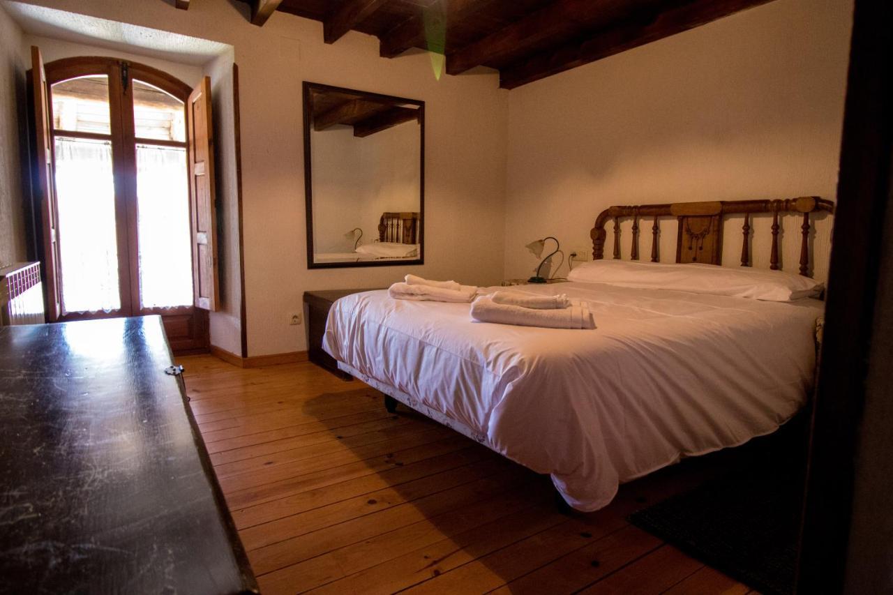 La Casa Del Abuelo Vendégház Hoyos del Espino Kültér fotó