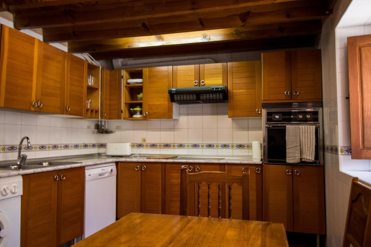 La Casa Del Abuelo Vendégház Hoyos del Espino Kültér fotó