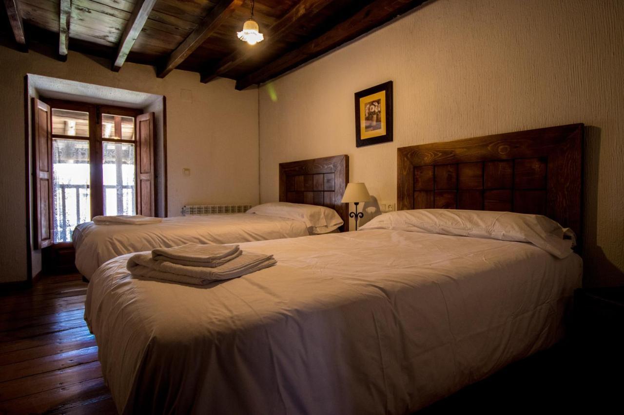 La Casa Del Abuelo Vendégház Hoyos del Espino Kültér fotó