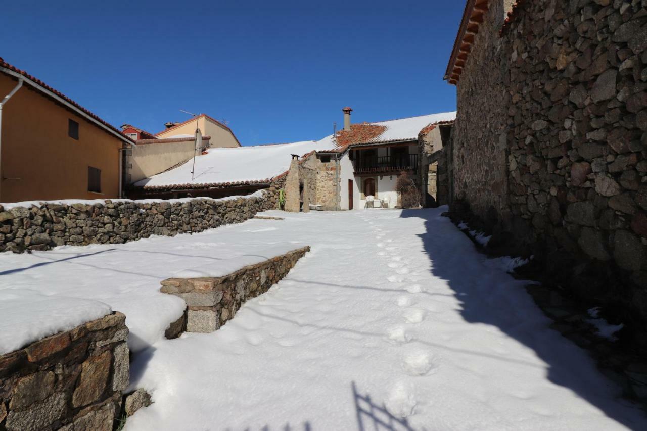 La Casa Del Abuelo Vendégház Hoyos del Espino Kültér fotó